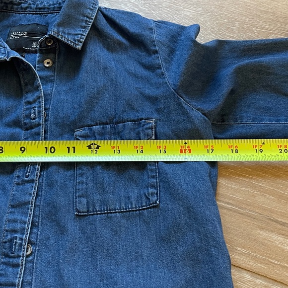 Zara 3/4 Sleeve Denim Shirt Raw Hem MEDIUM - Picture 5 of 6